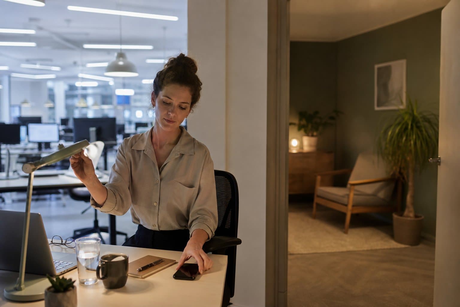 Sterkt lys, lyd og skjerm som mulige belastninger ved migrene